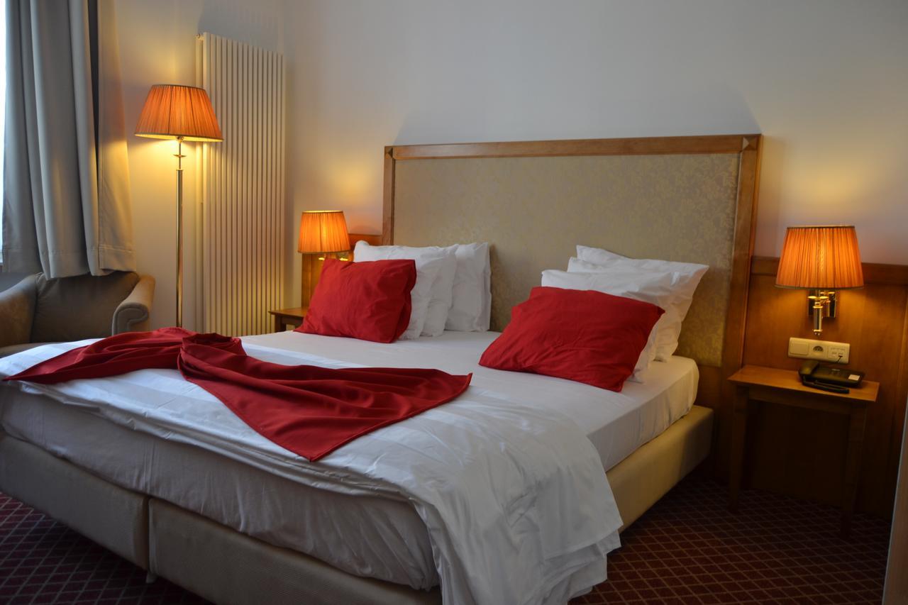 Hotel The Lord Гент Экстерьер фото