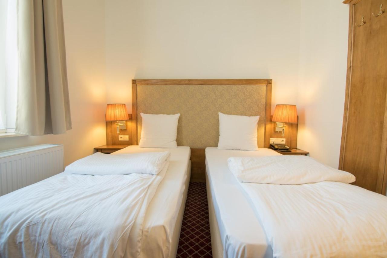 Hotel The Lord Гент Экстерьер фото